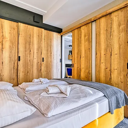 Zloty Horyzont, Sun & Snow *