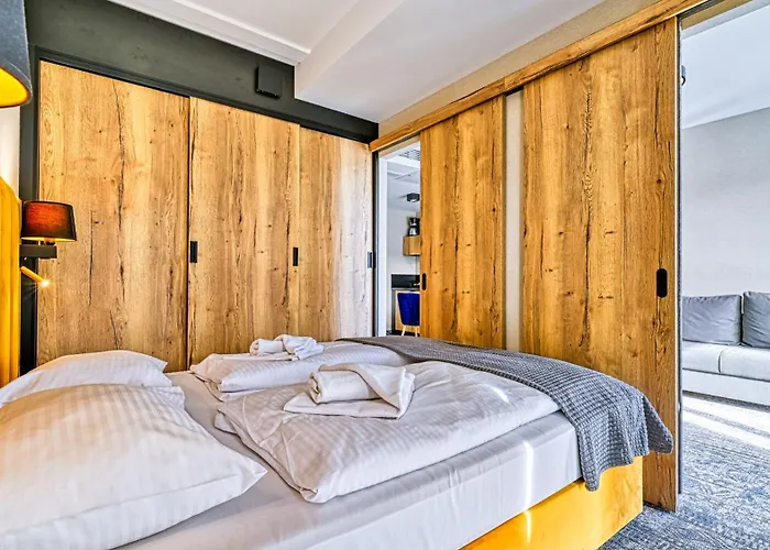 Zloty Horyzont, Sun & Snow *